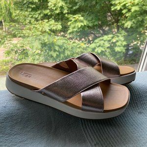 UGG Emily Metallic Rose Gold  Leather Slide Sandals 8.5 (Eu 39.5)